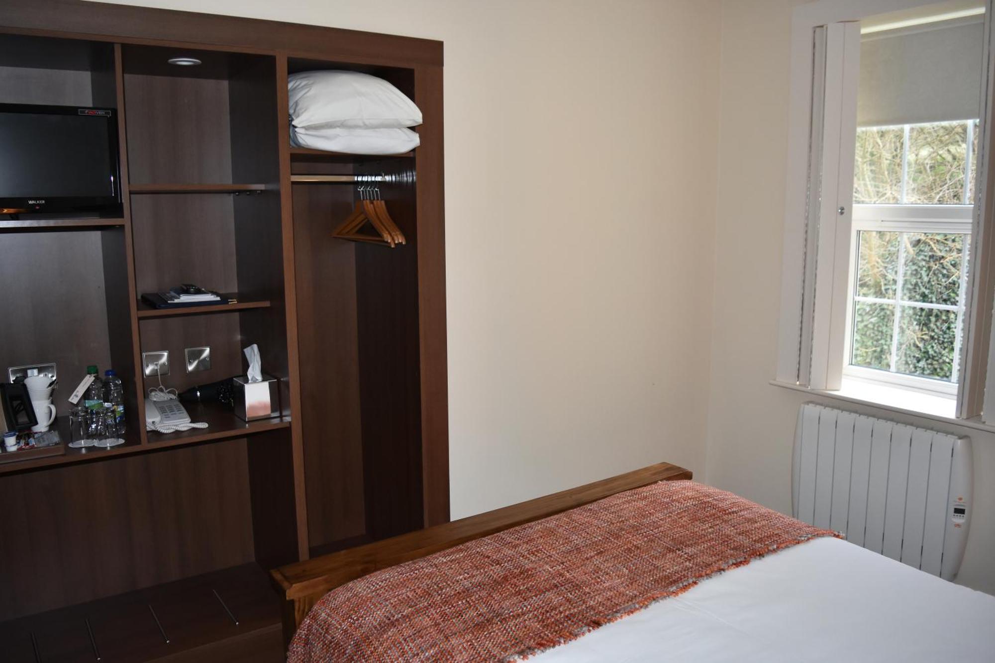 Round Tower Hotel Ardmore  Kamer foto