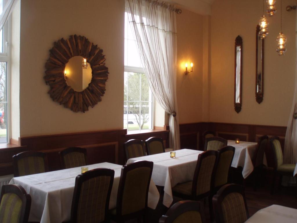 Round Tower Hotel Ardmore  Buitenkant foto